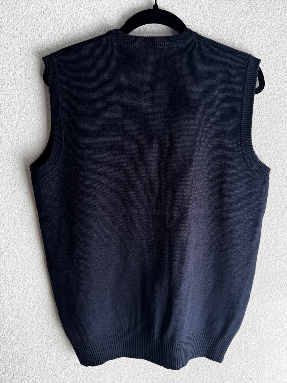 Universal Men's Dark Navy V-Neck Sweater Vest Small - Picture 2 of 4